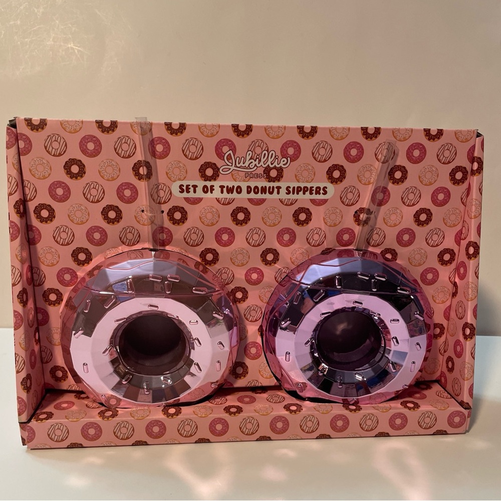 JUBILLIE Press Set of 2 Pink Purple Donut Sippers Water bottles Madison Home